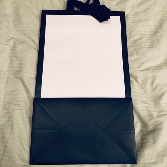 Gucci Gift Paper Bag - Picture 4 of 8